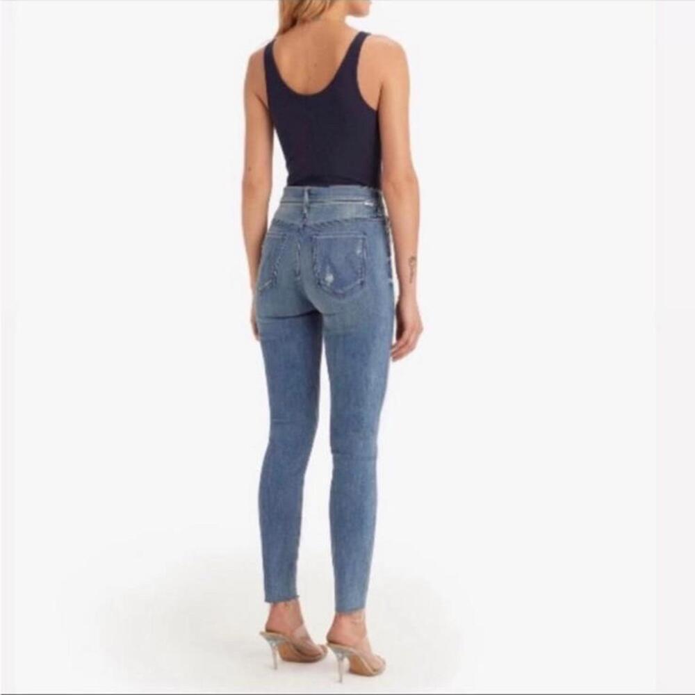 MOTHER The Stunner Ankle Fray Graffiti Girl Denim Distressed Jeans Women’s sz 24 - Picture 13 of 15